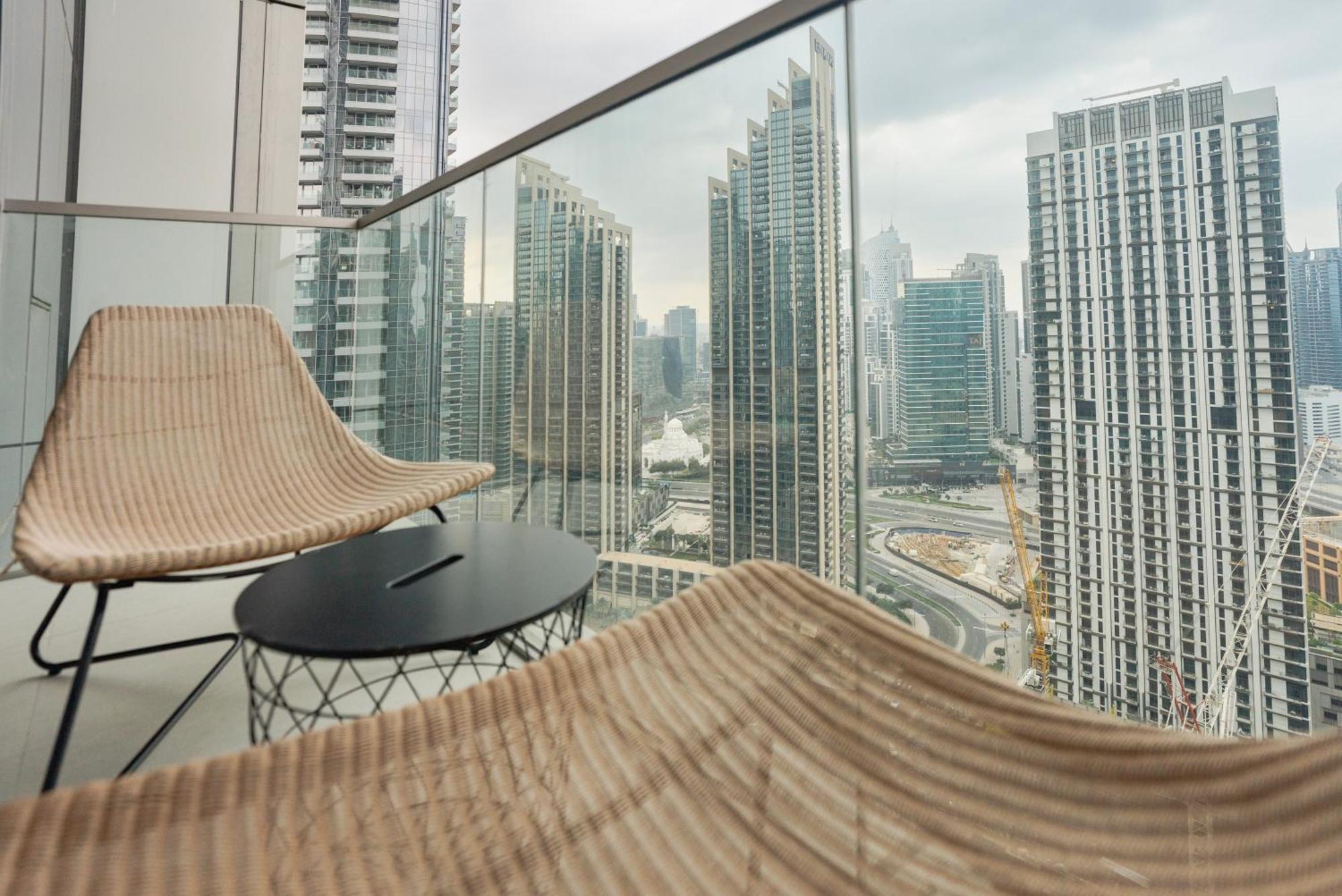 Downtown Luxury - Elegant 1-bedroom - 5 Minutes Walk To Mall Appartement Dubai