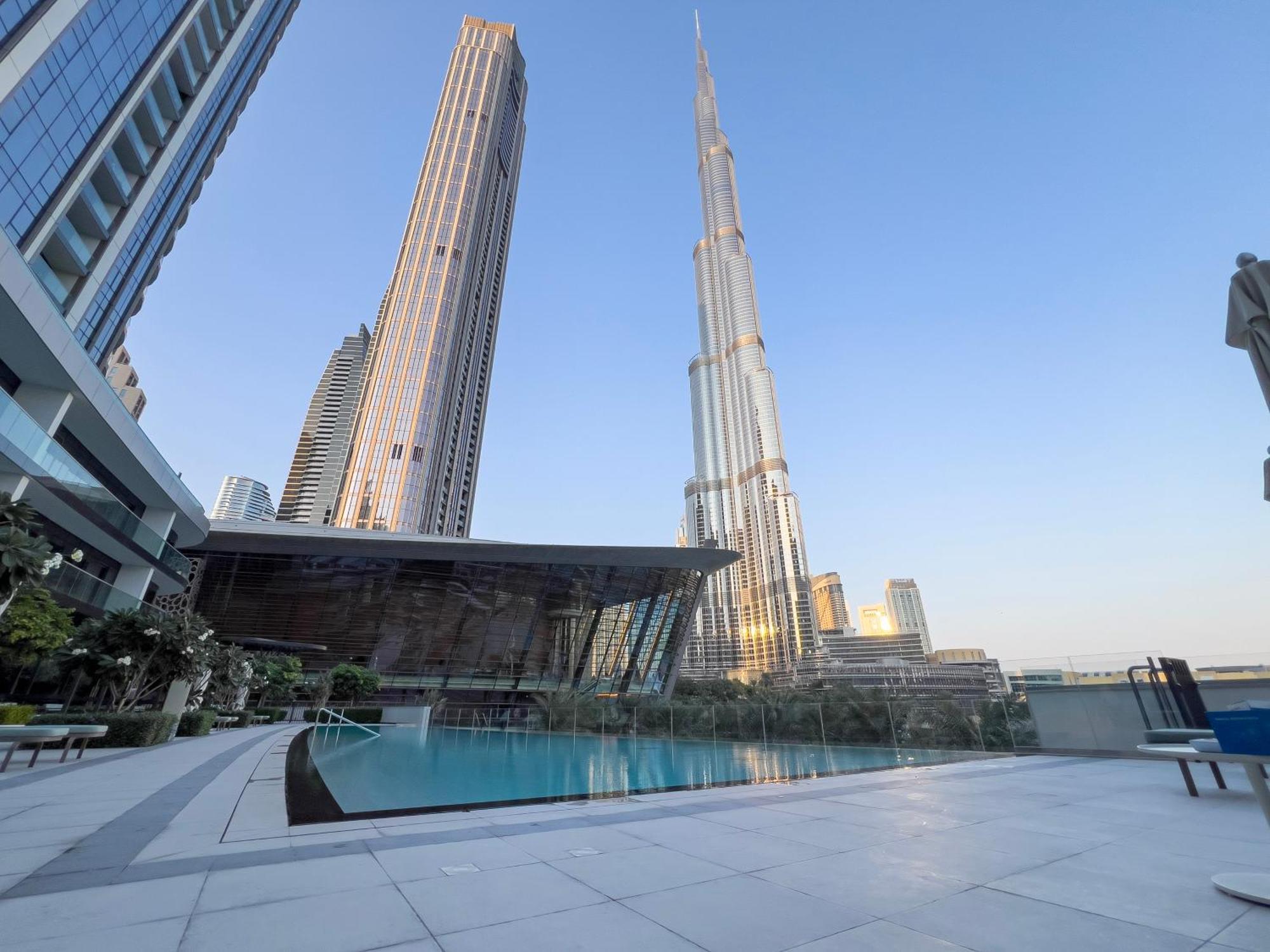 Appartement Downtown Luxury - Elegant 1-bedroom - 5 Minutes Walk To Mall