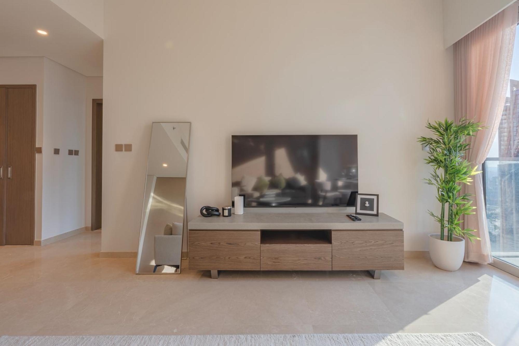 Downtown Luxury - Elegant 1-bedroom - 5 Minutes Walk To Mall Appartement