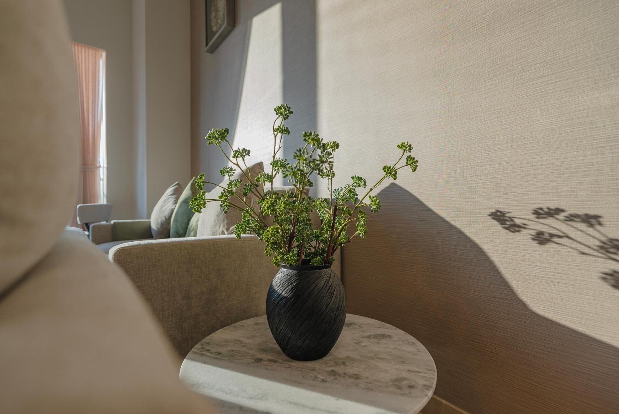 Appartement Downtown Luxury - Elegant 1-bedroom - 5 Minutes Walk To Mall