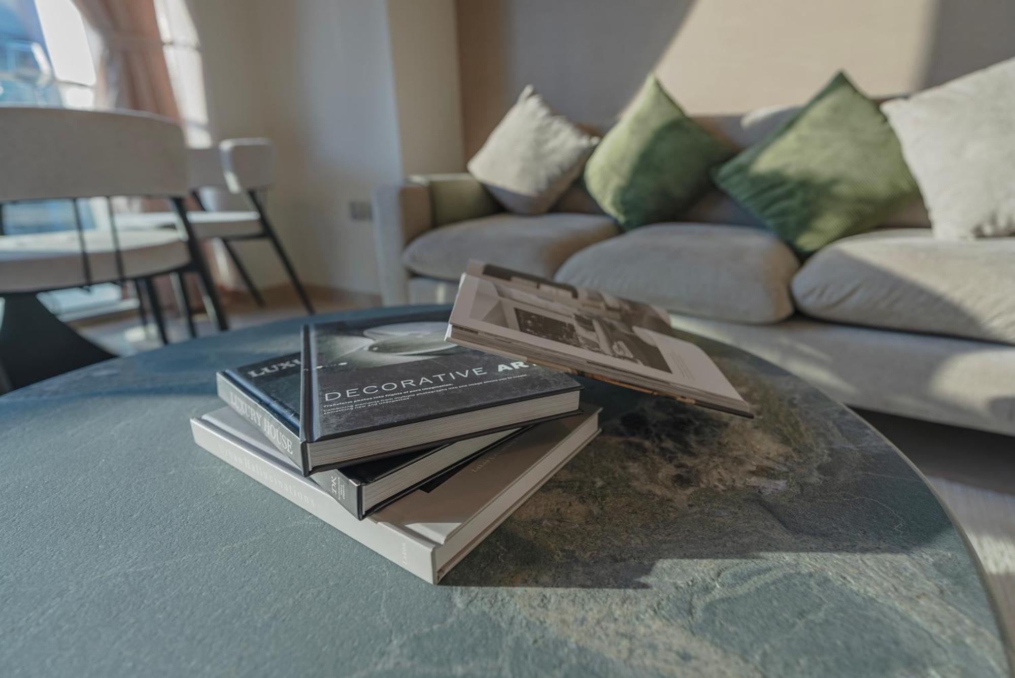 Appartement Downtown Luxury - Elegant 1-bedroom - 5 Minutes Walk To Mall Dubai